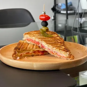 Combo: Deluxe Ham & Cheese, Carrot Cake & Iced Latte