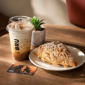 Combo: Nutella Iced Latte & Almond Croissant
