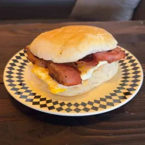Deluxe Bacon & Egg Bap