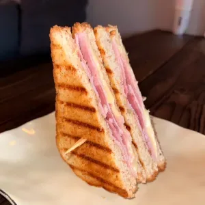 Deluxe Ham & Cheese